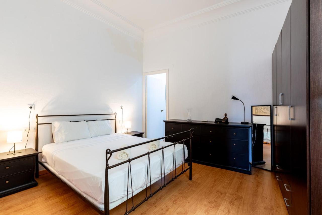 Aoa Conde De Ibarra Apartment Севиля Екстериор снимка