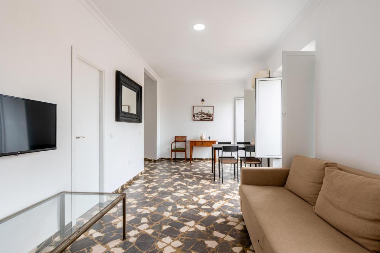 Aoa Conde De Ibarra Apartment Севиля Екстериор снимка
