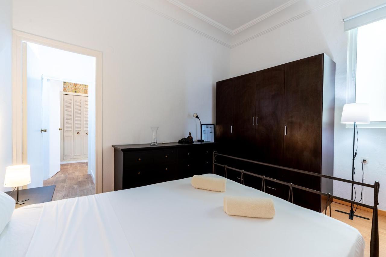 Aoa Conde De Ibarra Apartment Севиля Екстериор снимка