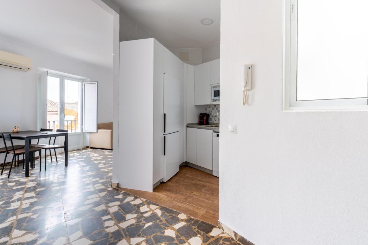 Aoa Conde De Ibarra Apartment Севиля Екстериор снимка