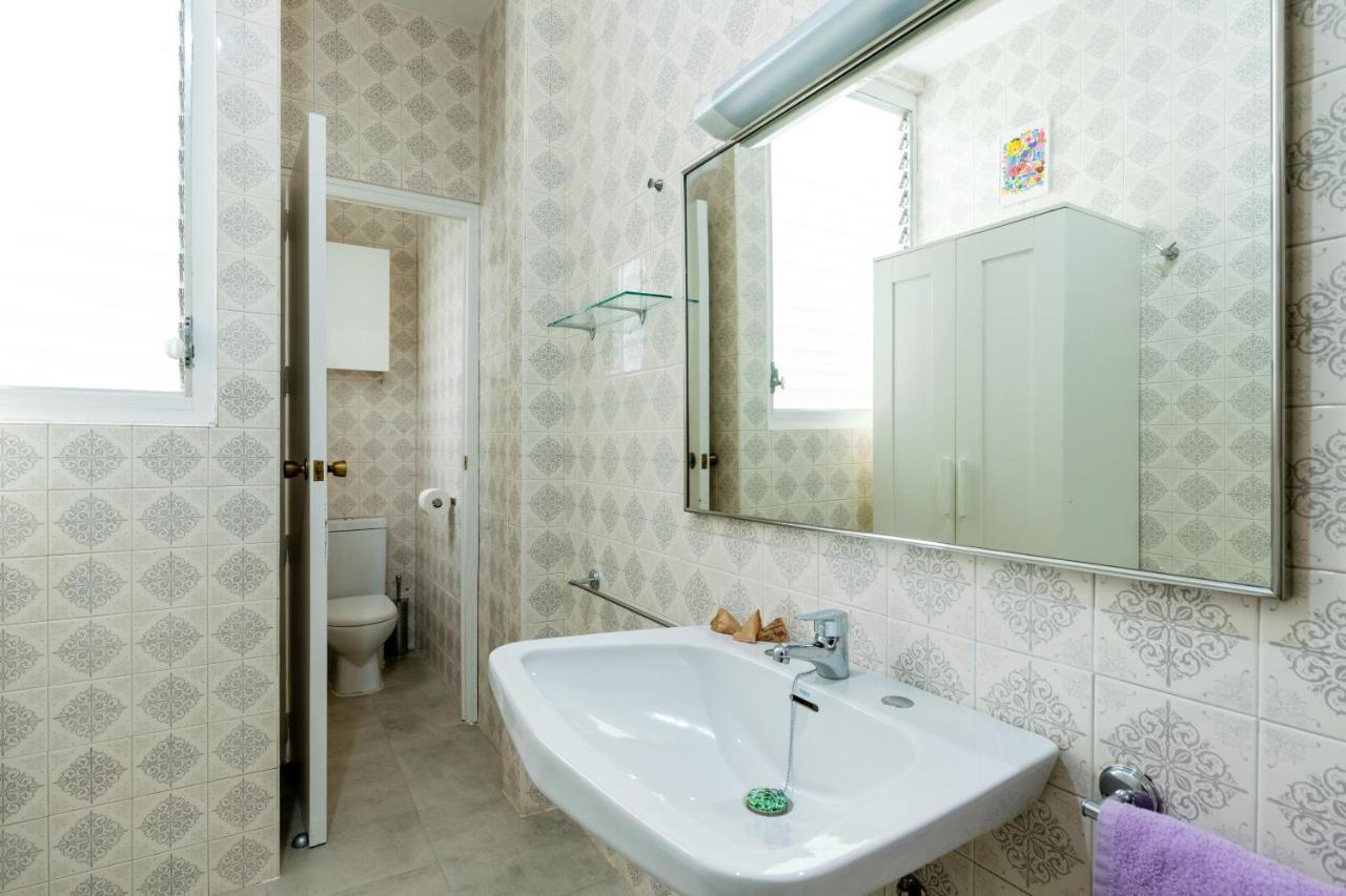 Aoa Conde De Ibarra Apartment Севиля Екстериор снимка