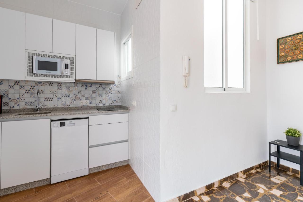 Aoa Conde De Ibarra Apartment Севиля Екстериор снимка
